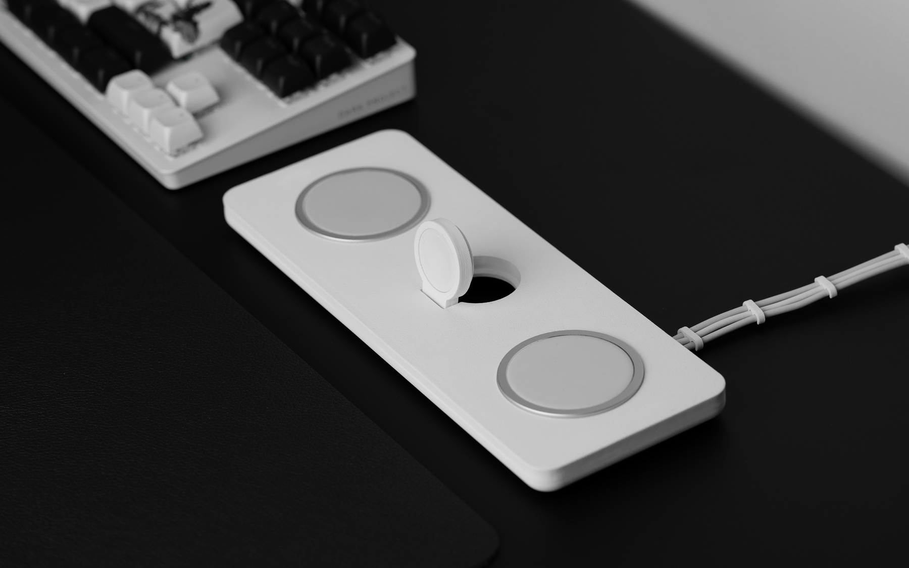 Trio - 3 in 1 Ladestation für iPhone & Apple Watch Bundle