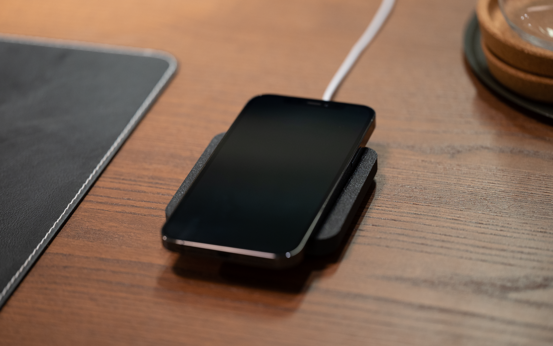 Mono - Ladestation für iPhone & Airpods